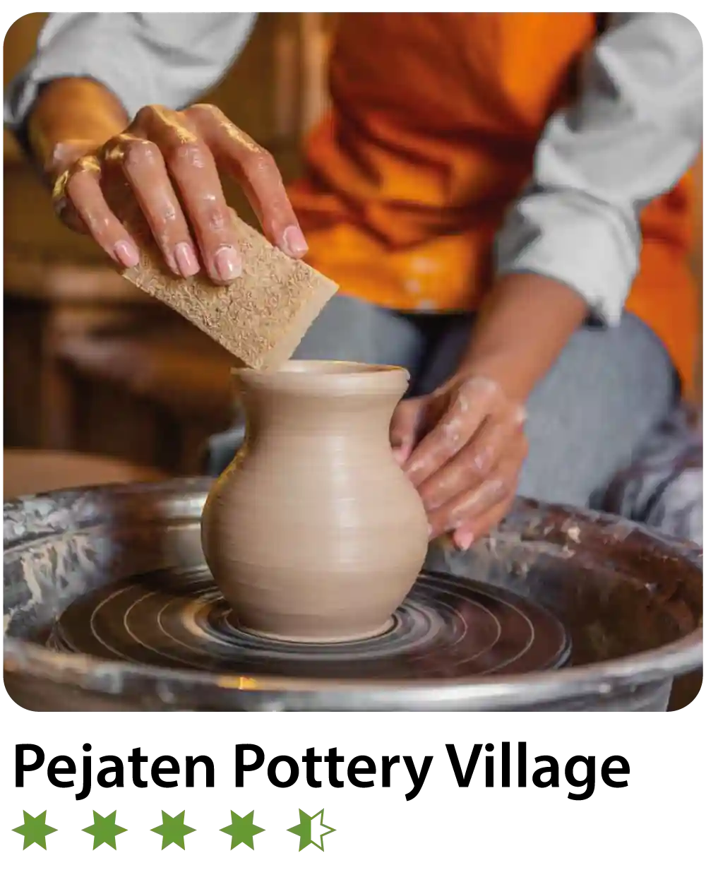 close-up-artist-doing-pottery-Tabanan-Bali